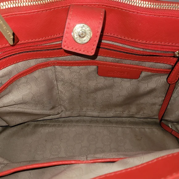 SOLD Authentic Michael Kors Sutton Large Red White Tan Leather Satchel - Picture 4 of 8